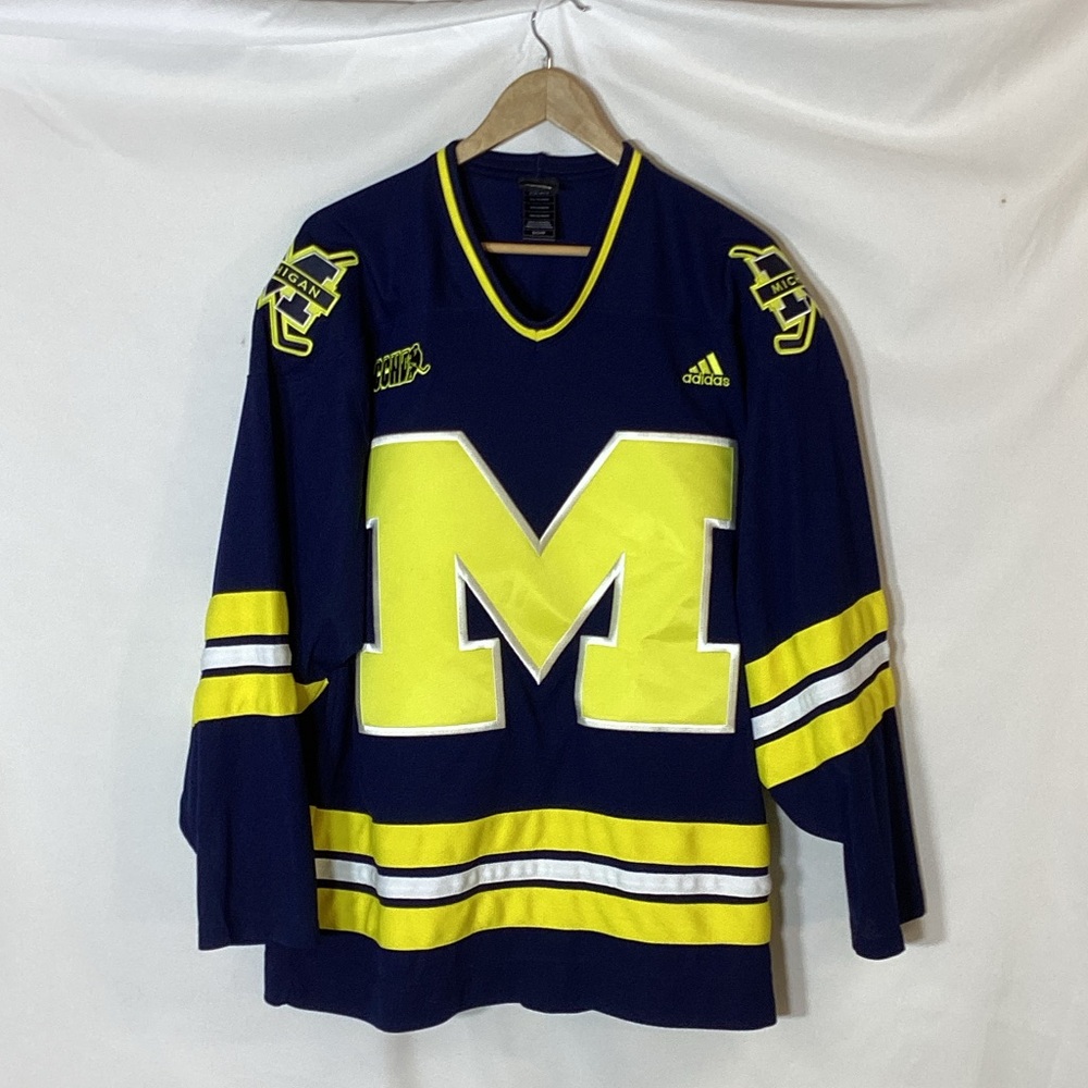UNIVERSITY OF MICHIGAN Adidas Hockey Jersey With CCHA Size Small